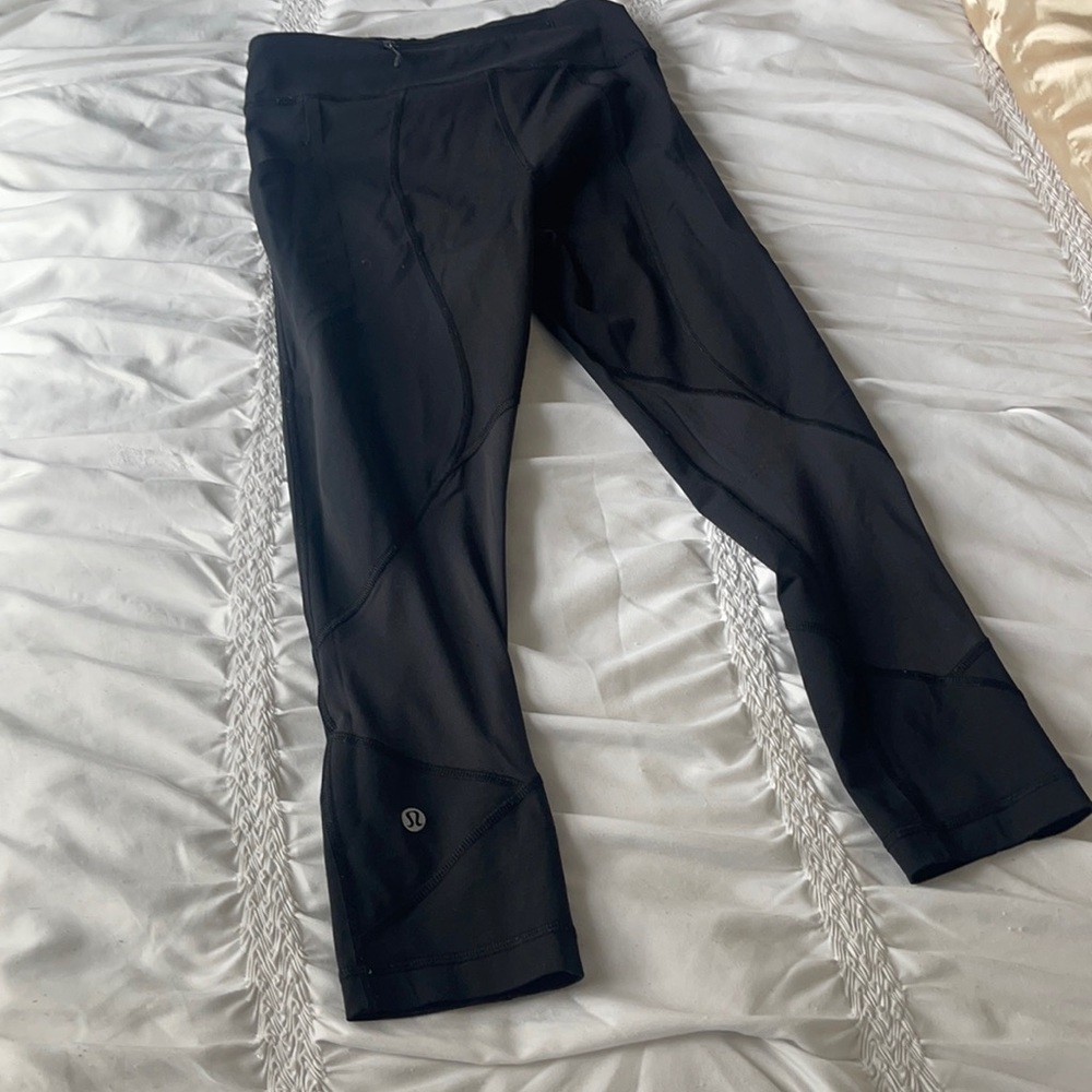 LULU LEMON cropped leggings!